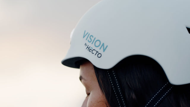 Hecto+ Vision m. indbygget lys hvid - Cykelhjelm