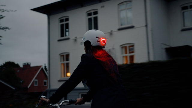 Hecto+ Vision m. indbygget lys hvid - Cykelhjelm