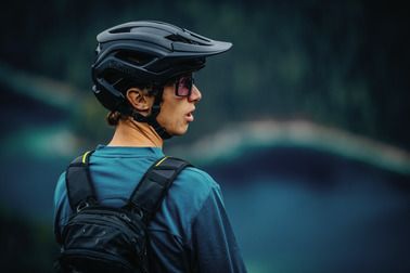 Abus Cliffhanger midnight blue cykelhjelm