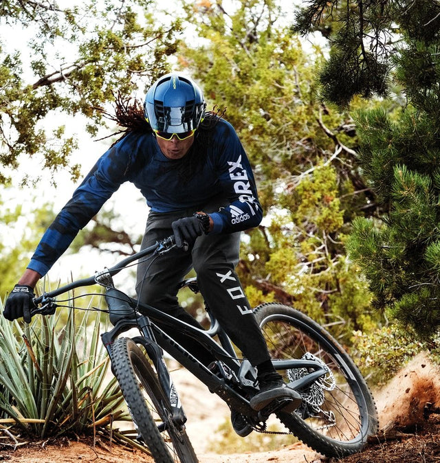 Abus Cykelhjelm Montrailer Quin, polar white