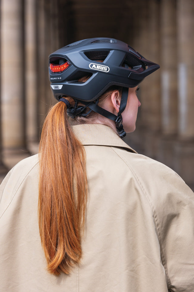 Abus Aduro 3.0 LED velvet black - cykelhjelm