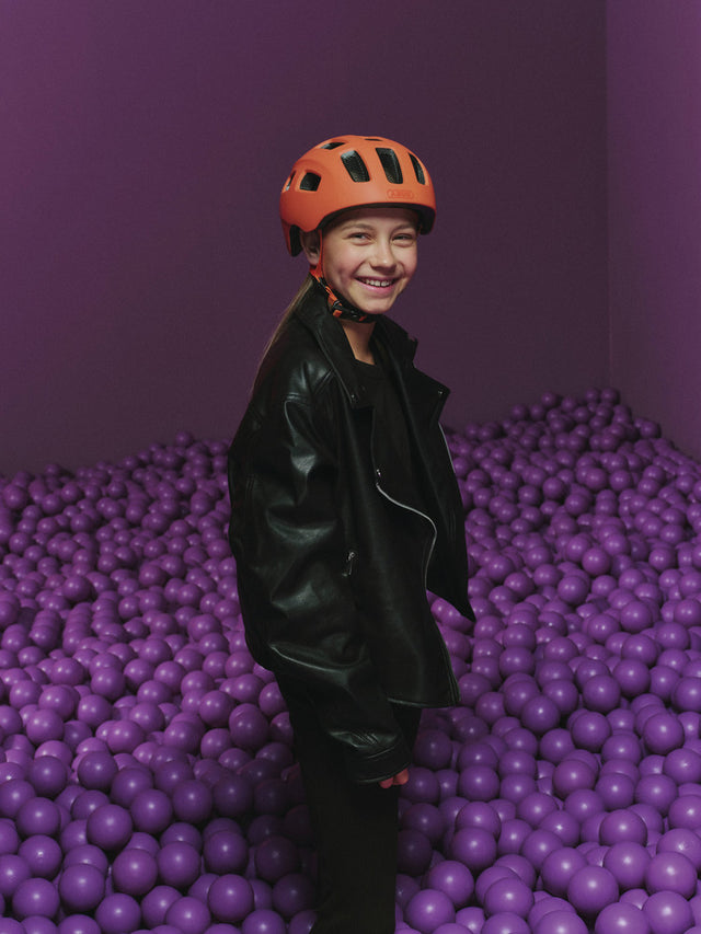 Abus Youn-I 2.0 mono red - Cykelhjelm