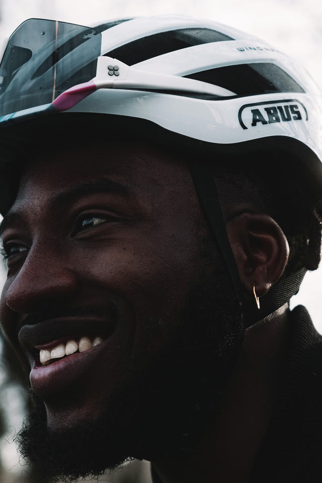 Abus WingBack shiny white cykelhjelm