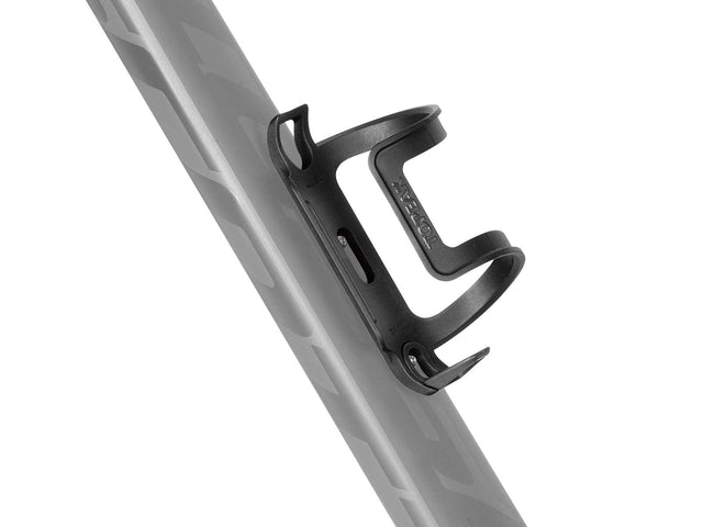 Topeak Ninja Master+ Cage SK monteret med venstre adgang
