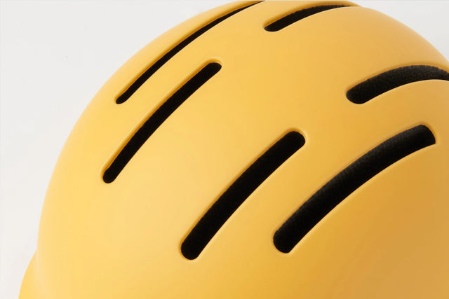 Thousand Småbørn - Hej Gul Cykelhjelm