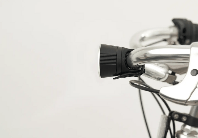 Thousand - Traveler 2.0 Magnetiske baglygte i Stealth Black