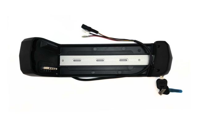 Batteribeslag inkl. powerkabel E-fly Cross – billede 1