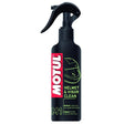 Motul Helmet & Visor Clean 250ML – billede 1